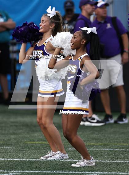 Thumbnail 1 in Providence Day vs. Northwestern (at Bank of America Stadium) photogallery.