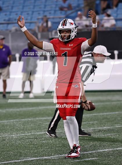 Thumbnail 2 in Providence Day vs. Northwestern (at Bank of America Stadium) photogallery.