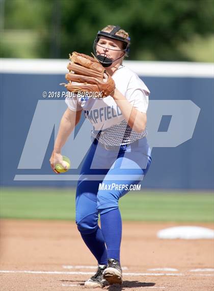 Thumbnail 2 in Parkland vs. Hempfield Area (PIAA 6A Championship) photogallery.