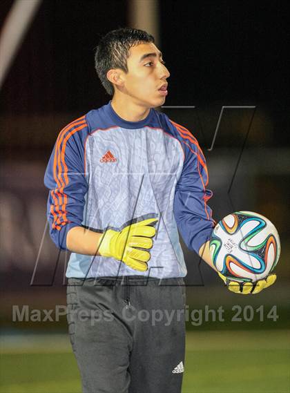 Thumbnail 3 in Alief Elsik vs Baytown Sterling (Pasadena Cup) photogallery.