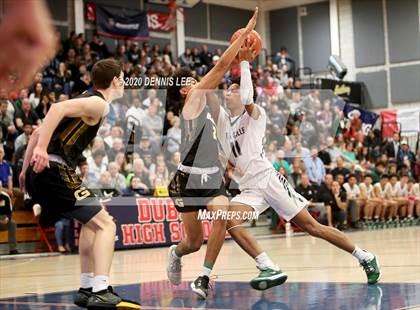 Thumbnail 3 in De La Salle vs. Granada (CIF NCS D1 Final) photogallery.