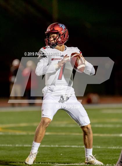 Thumbnail 2 in Kennedy Catholic @ Beamer photogallery.