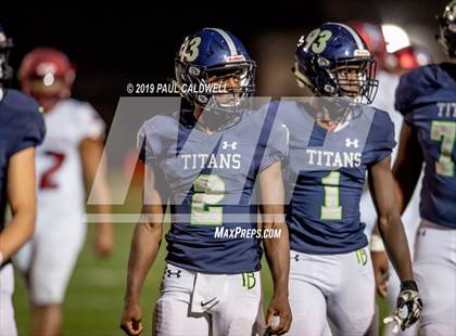 Thumbnail 2 in Kennedy Catholic @ Beamer photogallery.