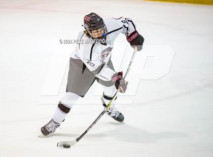 Thumbnail 1 in West Morris Mendham @KJS United (MCSSIHL Halvorsen Cup) photogallery.