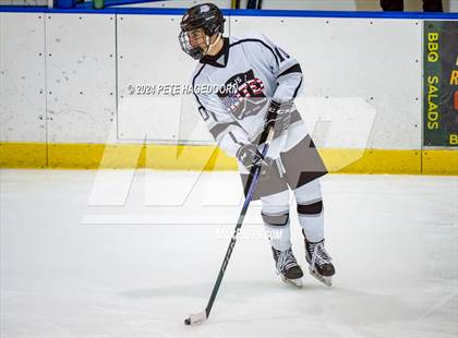 Thumbnail 2 in West Morris Mendham @KJS United (MCSSIHL Halvorsen Cup) photogallery.
