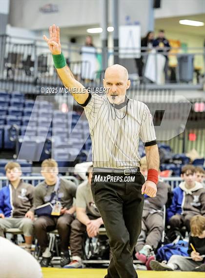 Thumbnail 3 in NYSPHSAA Wrestling Dual Finals Semi-Final (Horseheads vs Farmingdale) photogallery.