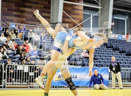 Thumbnail 3 in NYSPHSAA Wrestling Dual Finals Semi-Final (Horseheads vs Farmingdale) photogallery.