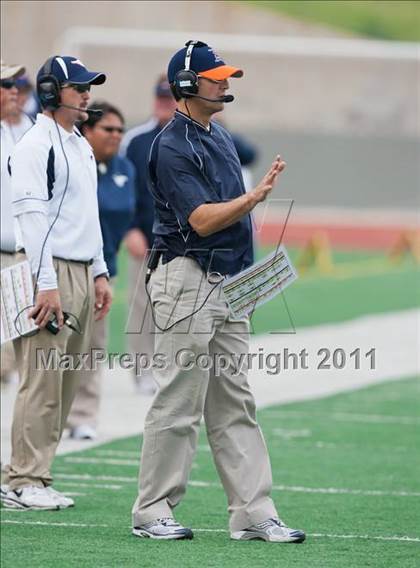 Thumbnail 2 in Sachse vs. Longview (5A Division 2 Region 2 Area) photogallery.