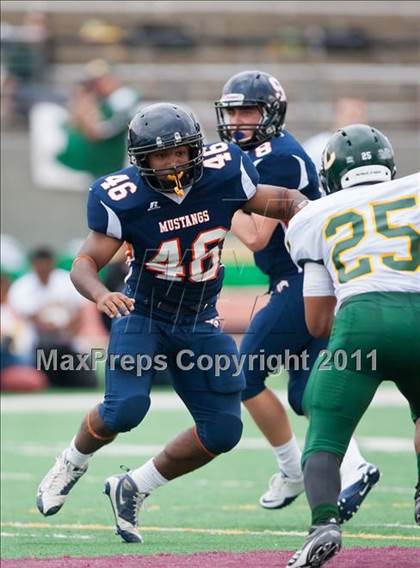 Thumbnail 2 in Sachse vs. Longview (5A Division 2 Region 2 Area) photogallery.