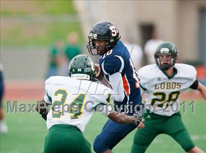 Thumbnail 3 in Sachse vs. Longview (5A Division 2 Region 2 Area) photogallery.