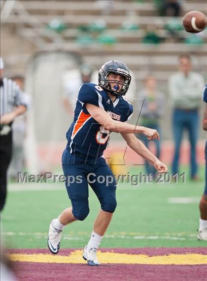 Thumbnail 2 in Sachse vs. Longview (5A Division 2 Region 2 Area) photogallery.