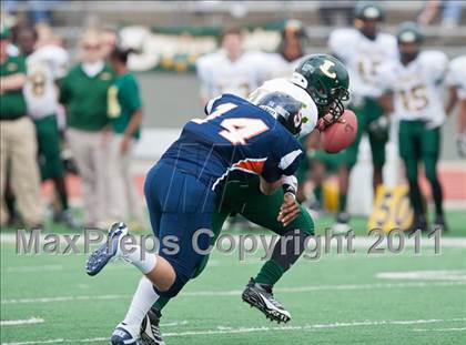 Thumbnail 2 in Sachse vs. Longview (5A Division 2 Region 2 Area) photogallery.
