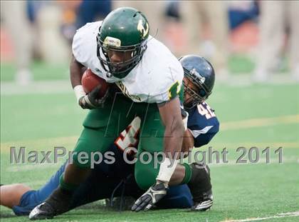 Thumbnail 3 in Sachse vs. Longview (5A Division 2 Region 2 Area) photogallery.