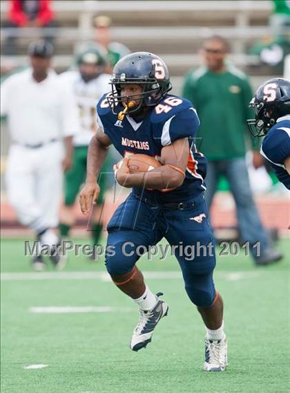 Thumbnail 3 in Sachse vs. Longview (5A Division 2 Region 2 Area) photogallery.