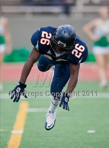 Thumbnail 1 in Sachse vs. Longview (5A Division 2 Region 2 Area) photogallery.