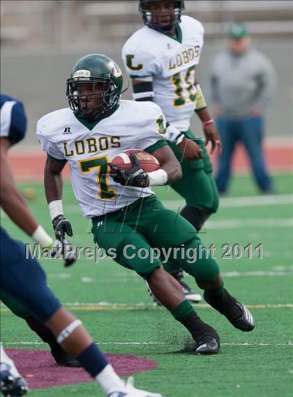 Thumbnail 2 in Sachse vs. Longview (5A Division 2 Region 2 Area) photogallery.