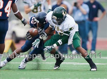 Thumbnail 2 in Sachse vs. Longview (5A Division 2 Region 2 Area) photogallery.