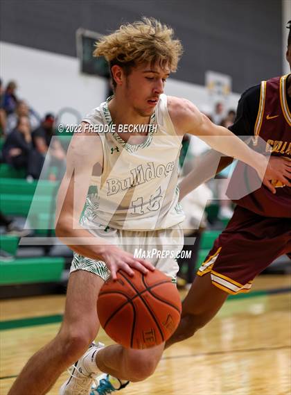 Thumbnail 3 in Collinsville @ Tioga photogallery.