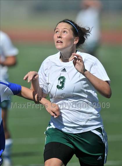Thumbnail 1 in Longview vs. Lindale (Class 4A, Region II semifinals) photogallery.