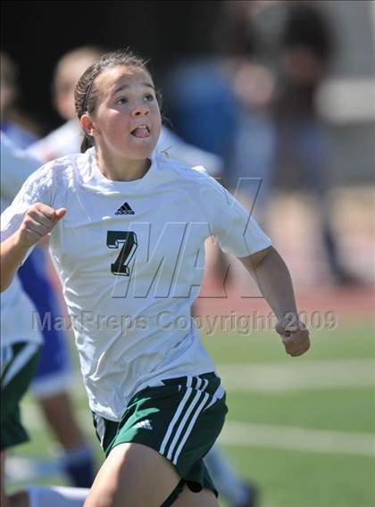 Thumbnail 3 in Longview vs. Lindale (Class 4A, Region II semifinals) photogallery.