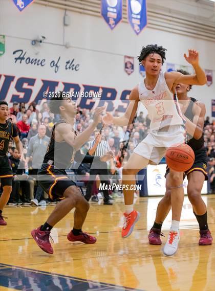 Thumbnail 1 in O'Dea @ Eastside Catholic photogallery.