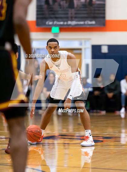 Thumbnail 1 in O'Dea @ Eastside Catholic photogallery.
