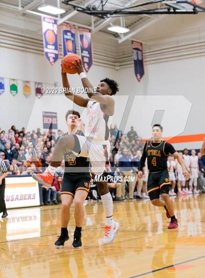 Thumbnail 3 in O'Dea @ Eastside Catholic photogallery.