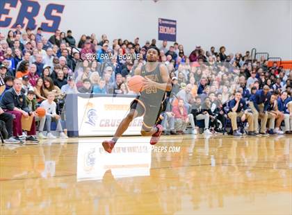 Thumbnail 3 in O'Dea @ Eastside Catholic photogallery.