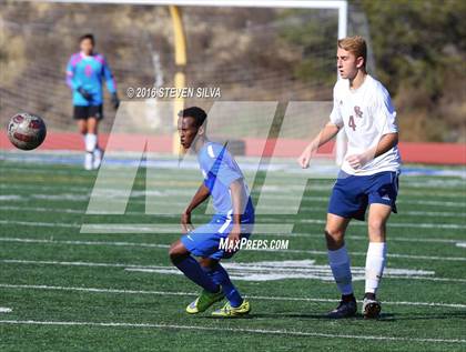 Thumbnail 1 in Crawford vs. Scripps Ranch (25th Annual San Diego Holiday Classic) photogallery.