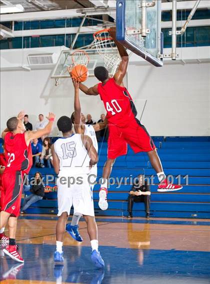 Thumbnail 1 in Crosby @ Chavez (McDonald's Texas Invitational) photogallery.