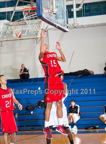 Thumbnail 2 in Crosby @ Chavez (McDonald's Texas Invitational) photogallery.