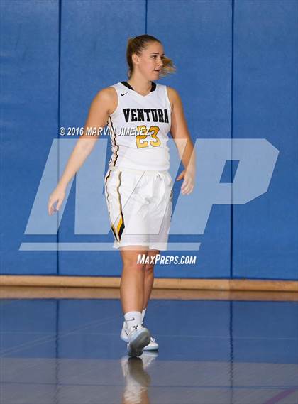 Thumbnail 3 in Ventura vs. Serra photogallery.