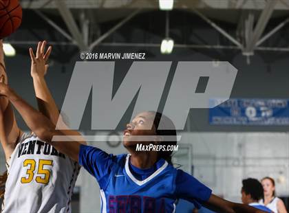 Thumbnail 2 in Ventura vs. Serra photogallery.