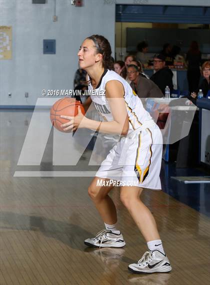 Thumbnail 1 in Ventura vs. Serra photogallery.