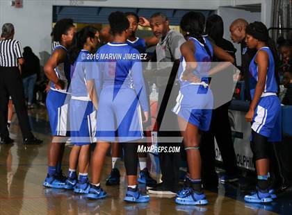 Thumbnail 2 in Ventura vs. Serra photogallery.