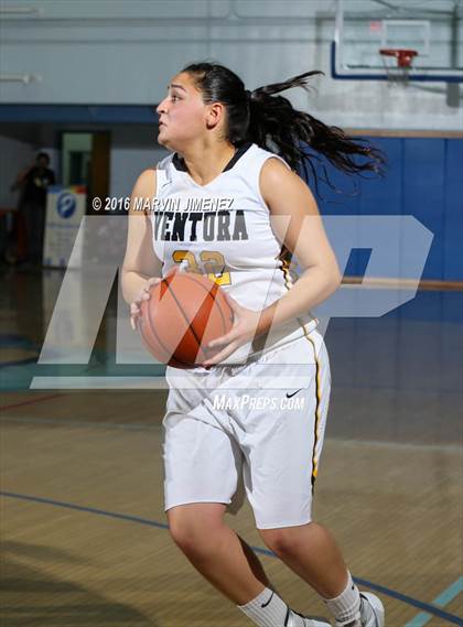 Thumbnail 2 in Ventura vs. Serra photogallery.