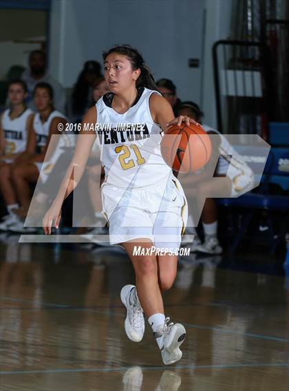 Thumbnail 1 in Ventura vs. Serra photogallery.