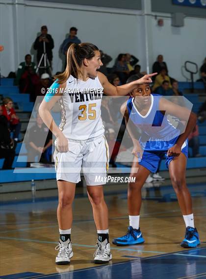 Thumbnail 1 in Ventura vs. Serra photogallery.