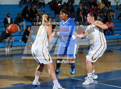 Thumbnail 1 in Ventura vs. Serra photogallery.