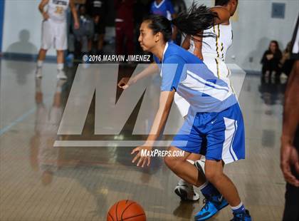 Thumbnail 1 in Ventura vs. Serra photogallery.