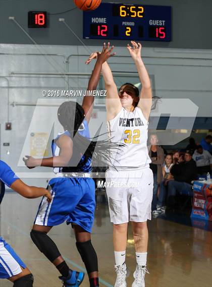 Thumbnail 3 in Ventura vs. Serra photogallery.