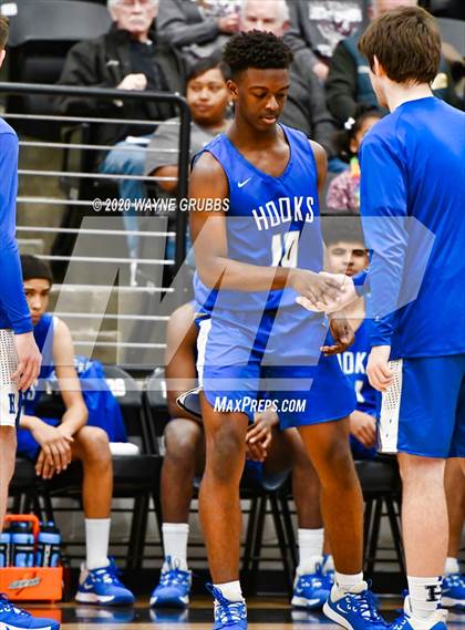 Thumbnail 2 in Hooks vs. Arp (UIL 3A Area Playoff) photogallery.