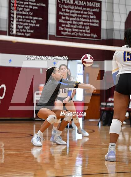 Thumbnail 1 in Grand Oaks vs. Klein (KISD/CFISD Varsity Tournament) photogallery.