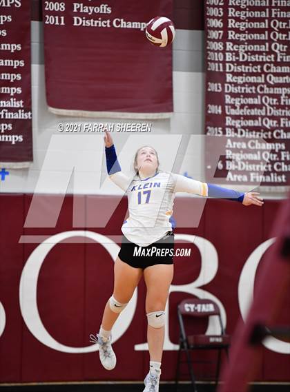 Thumbnail 3 in Grand Oaks vs. Klein (KISD/CFISD Varsity Tournament) photogallery.