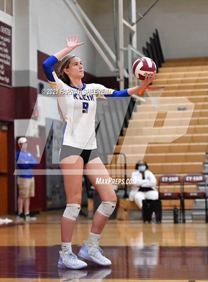 Thumbnail 2 in Grand Oaks vs. Klein (KISD/CFISD Varsity Tournament) photogallery.