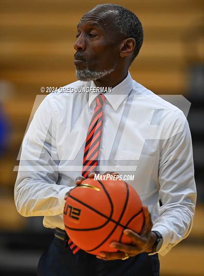 Thumbnail 3 in Priory vs. Salesian College Preparatory (Bishop O'Dowd MLK Classic) photogallery.