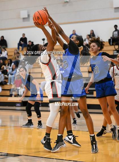 Thumbnail 3 in Priory vs. Salesian College Preparatory (Bishop O'Dowd MLK Classic) photogallery.