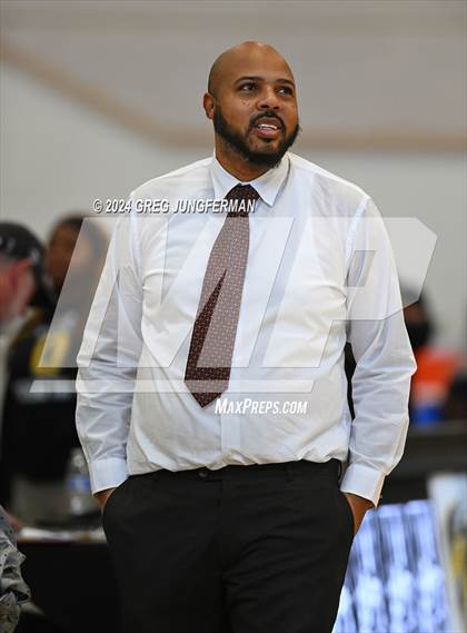 Thumbnail 1 in Priory vs. Salesian College Preparatory (Bishop O'Dowd MLK Classic) photogallery.