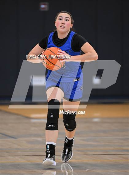 Thumbnail 3 in Priory vs. Salesian College Preparatory (Bishop O'Dowd MLK Classic) photogallery.