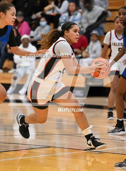 Thumbnail 1 in Priory vs. Salesian College Preparatory (Bishop O'Dowd MLK Classic) photogallery.